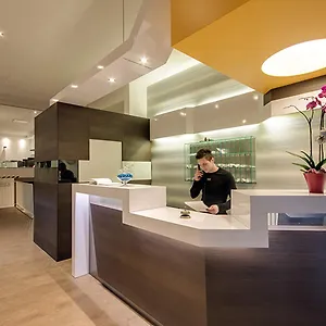 3* Hotell Genius Downtown